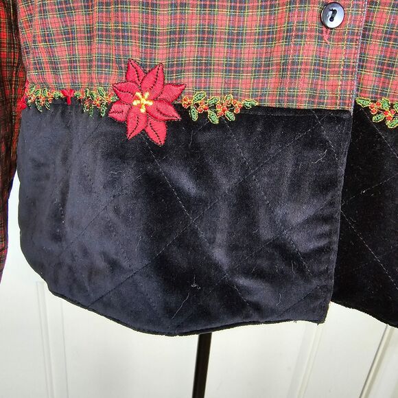 VNT Quizz Again Plaid Velvet Quilted Embroidered Accent Xmas Top Size M - Picture 7 of 11